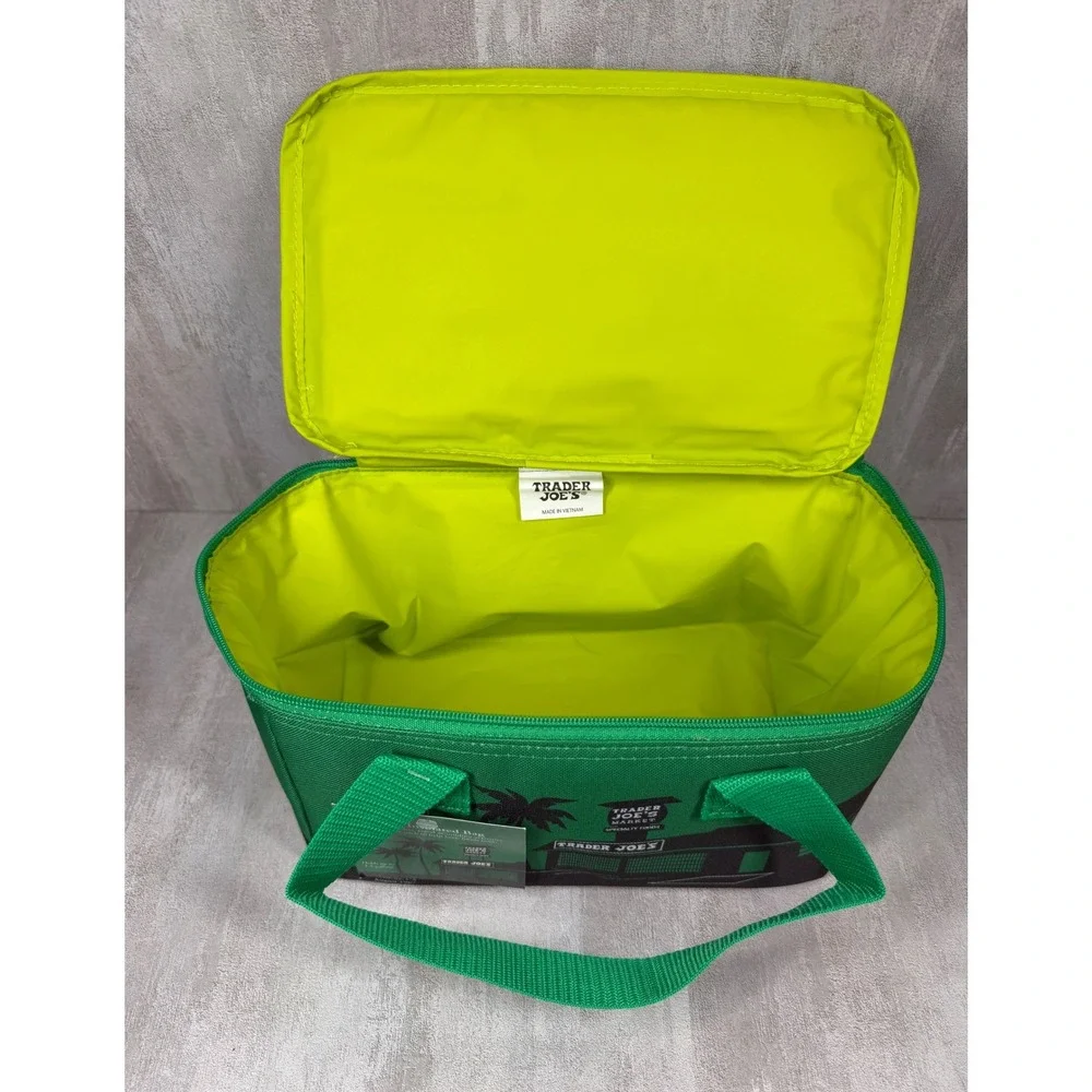 Trader Joe's Mini Insulated Bag Green 1.5 Gallon Cooler Lunch Tote SKU 78917